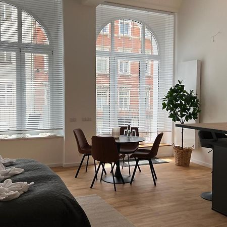 Neu! City-Loft-Apartment Im Goethe Palais I 5P I Lift I Parkplatz I Zentrum I Helios Aue  Buitenkant foto