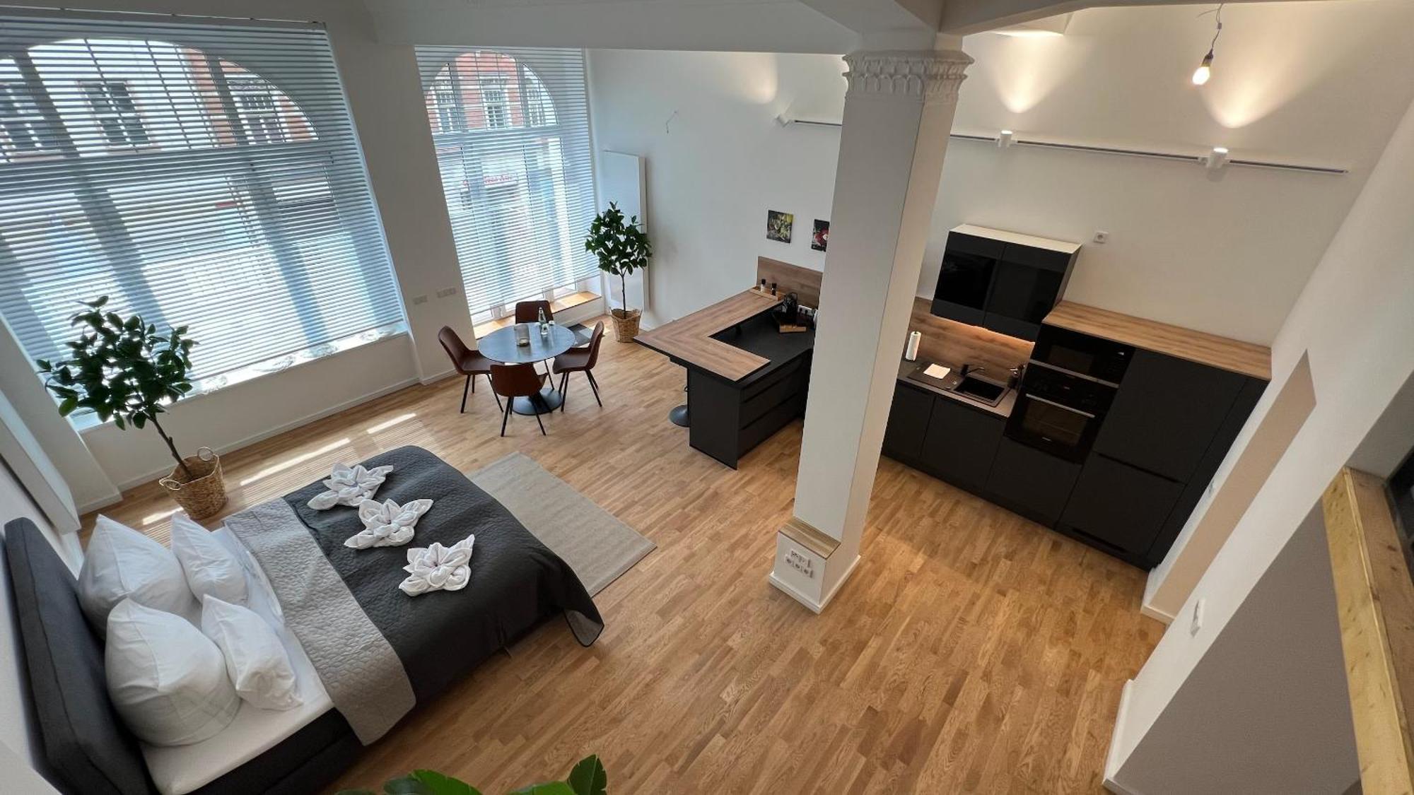 Neu! City-Loft-Apartment Im Goethe Palais I 5P I Lift I Parkplatz I Zentrum I Helios Aue  Buitenkant foto