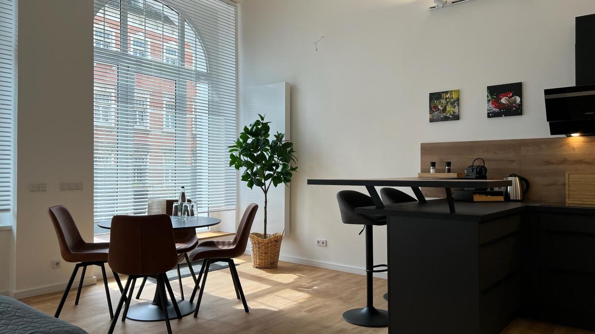 Neu! City-Loft-Apartment Im Goethe Palais I 5P I Lift I Parkplatz I Zentrum I Helios Aue  Buitenkant foto